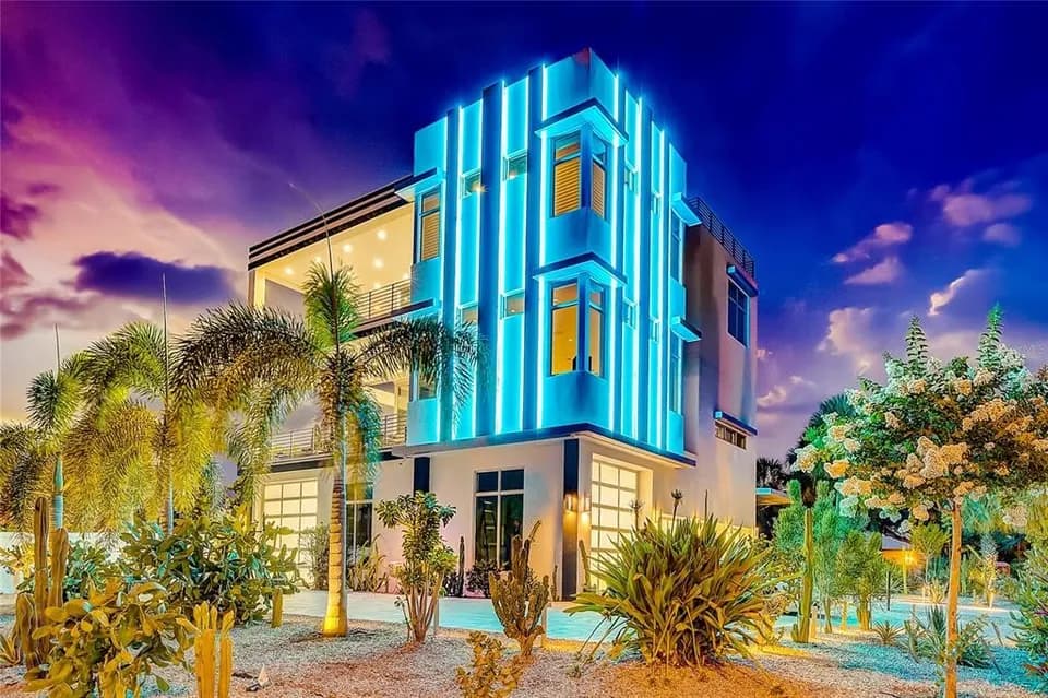 The Horizon House in Sarasota, FL