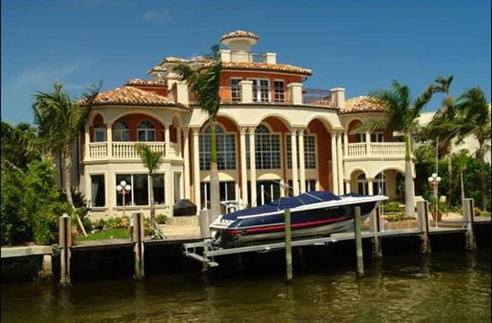 Waterfront Estate in Fort Lauderdale, FL
