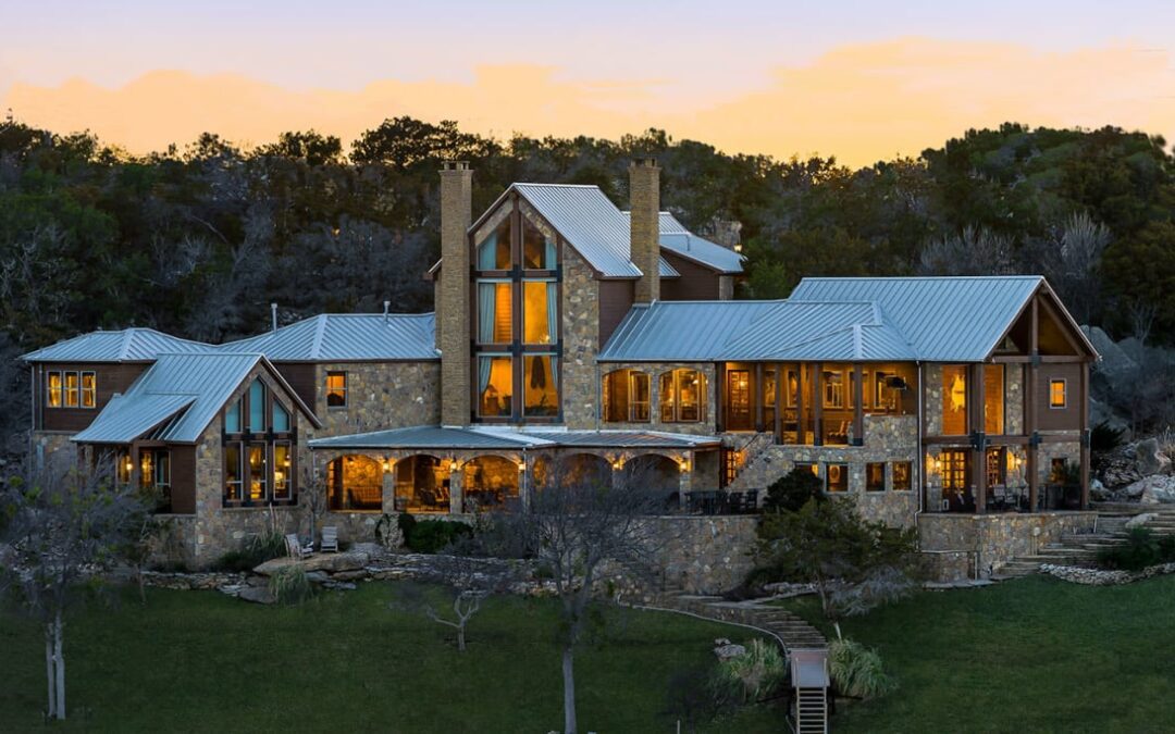 Architectural Lakefront Masterpiece