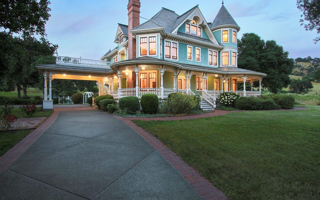 Absolute Auction, Redwood Valley, California
